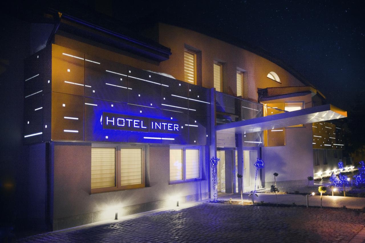 Hotel Inter Биеланы Вроцлавские Экстерьер фото